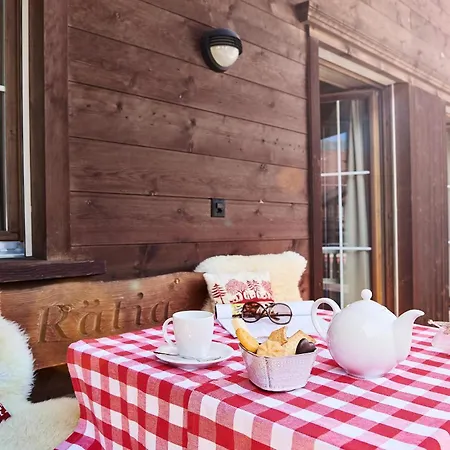 Haus Raetia App 17 Klosters